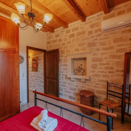 Villa Arianna With Breathtaking View Near Rethymno Prines (Rethymno)